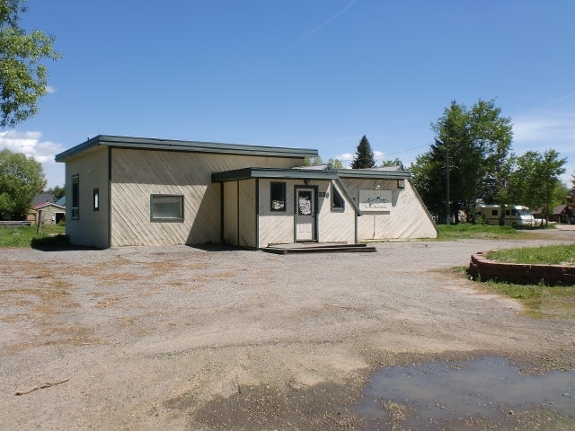 336 N Main St, Donnelly, ID à vendre - Photo principale - Image 1 de 1