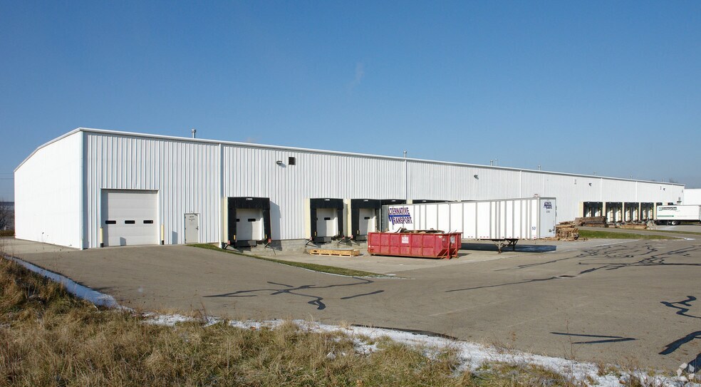 6717-6741 Commerce Court Dr, Blacklick, OH for lease - Building Photo - Image 2 of 8