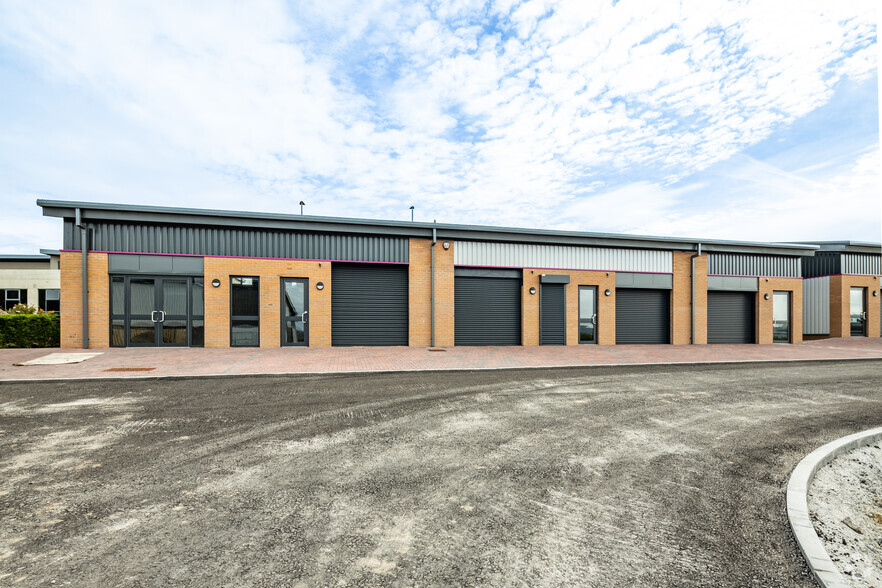 Haslingden Rd, Blackburn for lease - Building Photo - Image 2 of 5