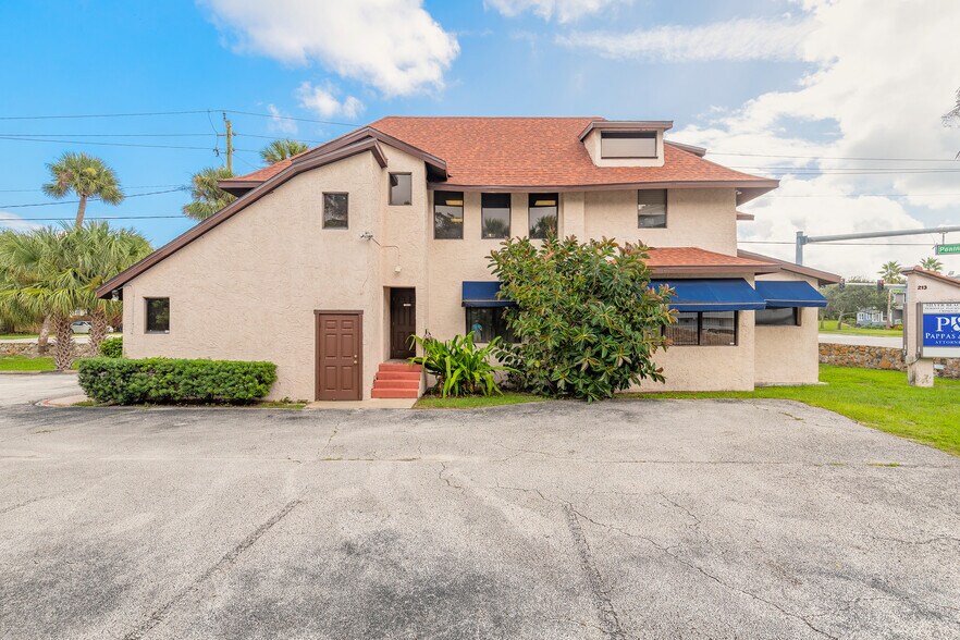 213 Silver Beach Ave, Daytona Beach, FL à vendre - Photo du bâtiment - Image 3 de 15