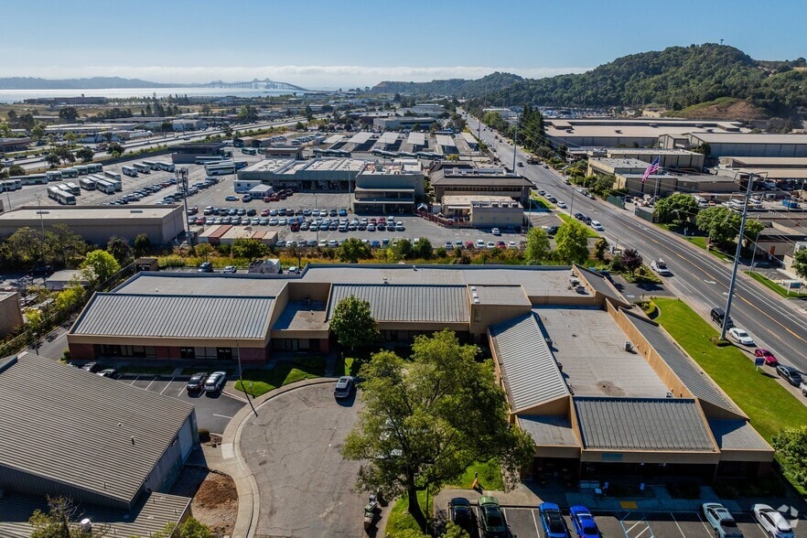 999 Andersen Dr, San Rafael, CA for lease - Building Photo - Image 3 of 3