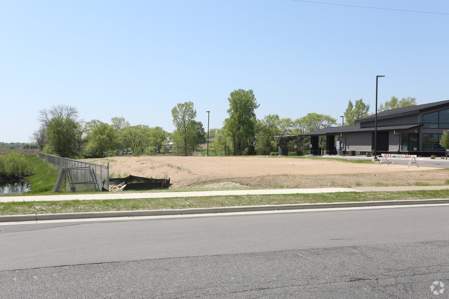 105 Hale Dr, Holmen, WI à vendre - Photo principale - Image 1 de 1