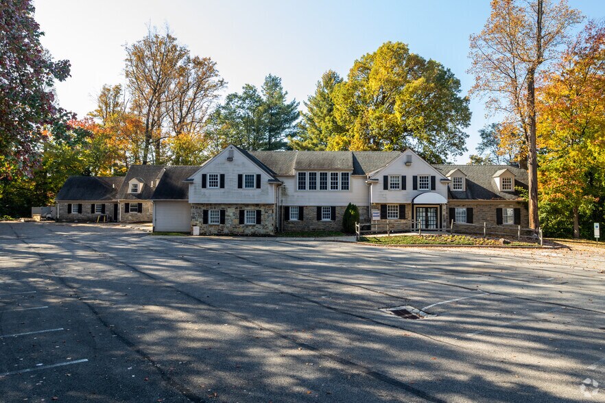 3110 Grant Ave, Philadelphia, PA for lease - Building Photo - Image 1 of 5