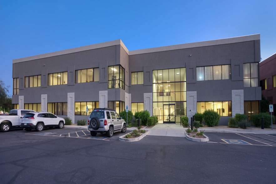 4115 E Valley Auto Dr, Mesa, AZ à louer - Photo du bâtiment - Image 1 de 7