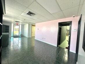 1827 Silver Star Rd, Orlando, FL for lease Interior Photo- Image 1 of 6