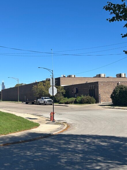 4141 S Peoria St, Chicago, IL à vendre - Photo du bâtiment - Image 1 de 12