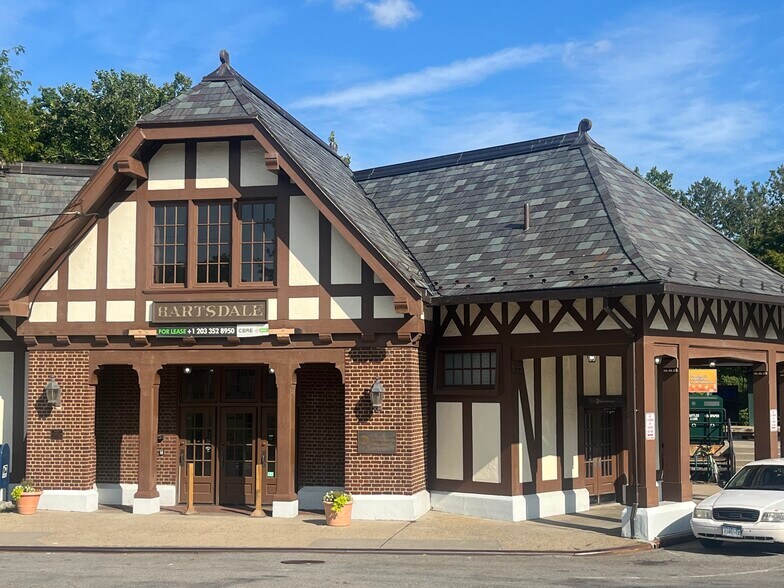 1 Fenimore Ave, Hartsdale, NY à louer - Photo du bâtiment - Image 2 de 6
