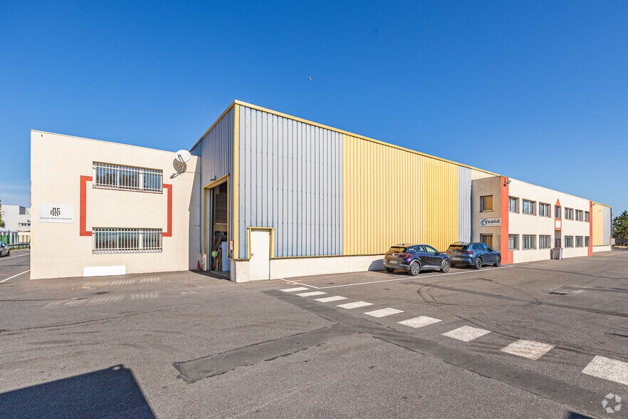 124 Rue Salvador Allendé, Bezons à louer - Photo du bâtiment - Image 3 de 4