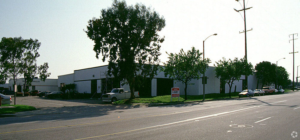 1902 E Dominguez St, Carson, CA for lease - Building Photo - Image 2 of 3