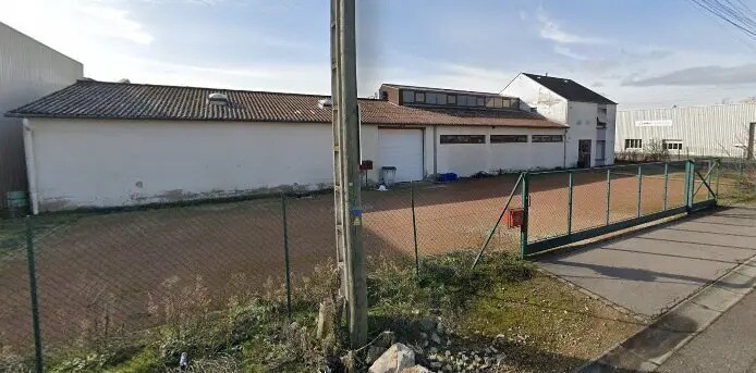 Flex in Chalon-sur-Saône for sale - Building Photo - Image 2 of 6