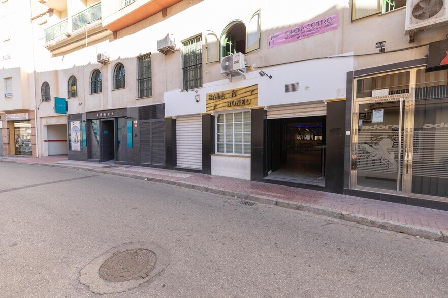 Calle Río Guadiana, 5, Motril, Granada for sale - Primary Photo - Image 1 of 34