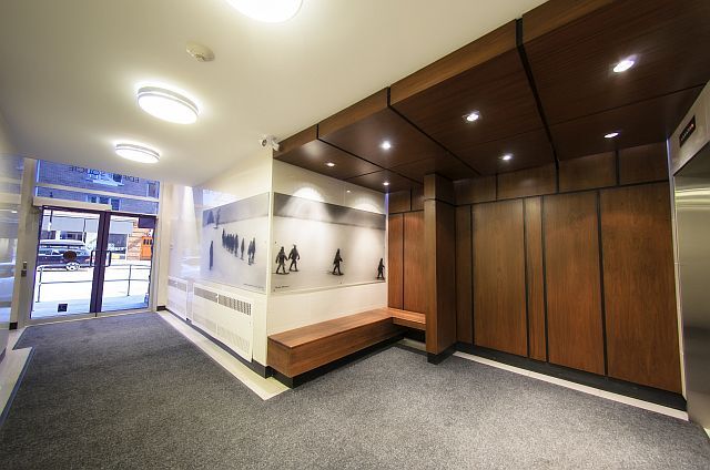 2-14 Boul Désaulniers, Saint-lambert, QC à louer - Photo intérieure - Image 2 de 9