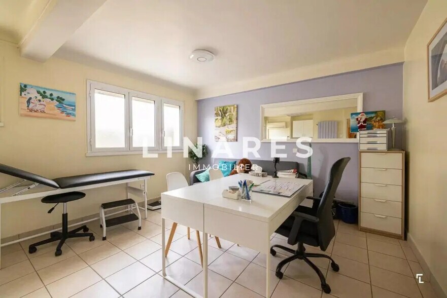 Bureau dans Aubagne à louer - Photo intérieure - Image 2 de 7