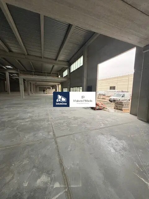 Industrial in La Ciotat for lease Building Photo- Image 1 of 6