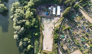 Plus de détails pour Plaxton Way, Ware - Terrain à louer