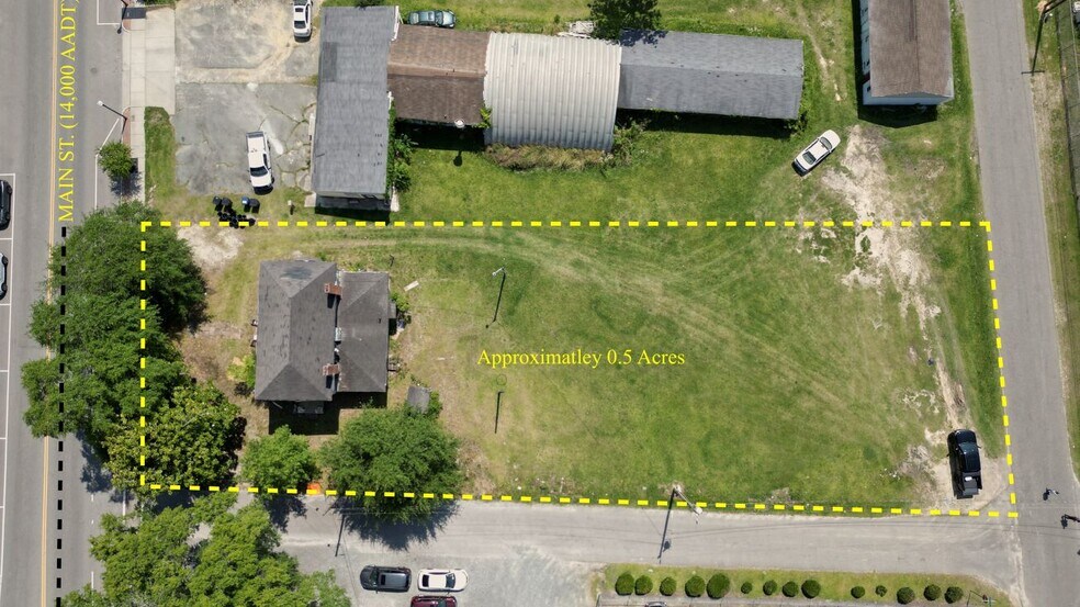 223 E Main St, Sanford, NC à vendre - Photo du bâtiment - Image 2 de 10