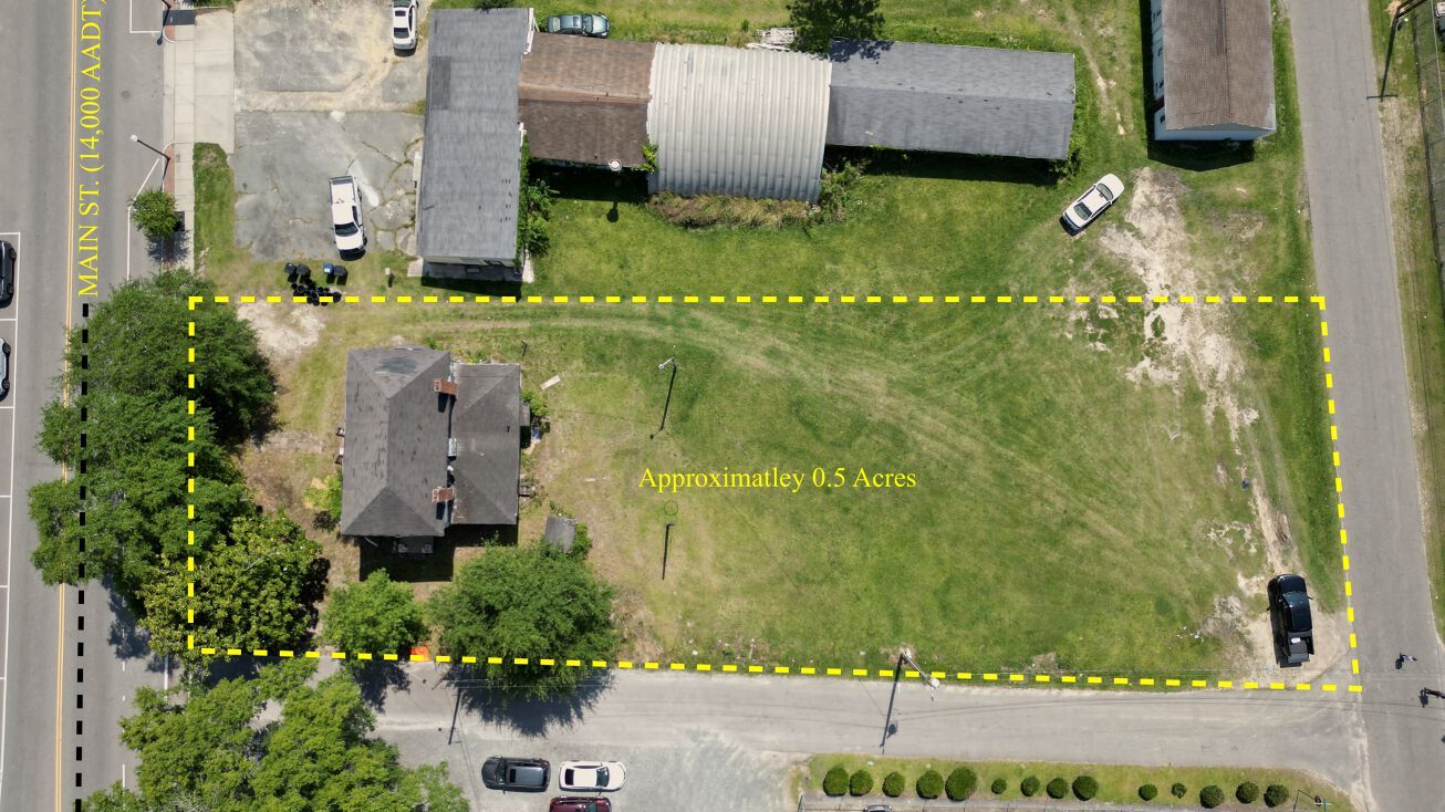 223 E Main St, Sanford, NC à vendre Photo du bâtiment- Image 1 de 11