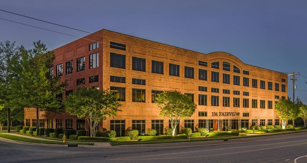 136 Fairview Rd, Mooresville, NC for lease - Building Photo - Image 3 of 4
