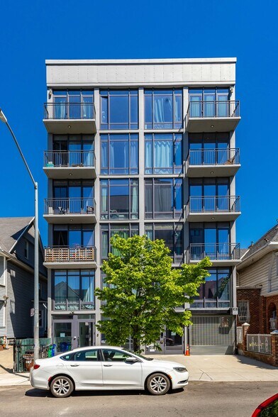 485 E 28th St, Brooklyn, NY for sale - Building Photo - Image 2 of 2
