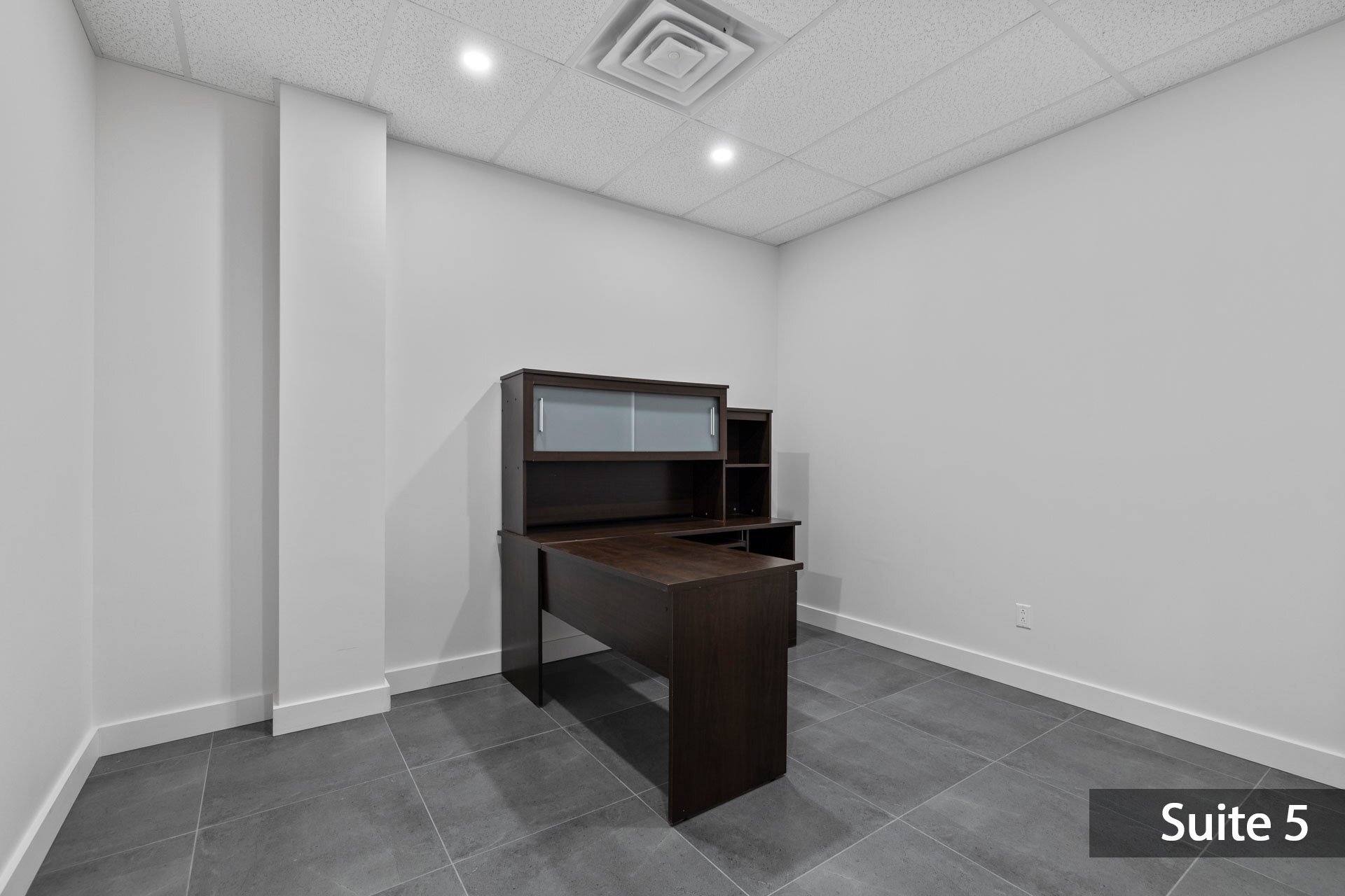 10410 Boul Gouin O, Roxboro, QC for lease Interior Photo- Image 1 of 1