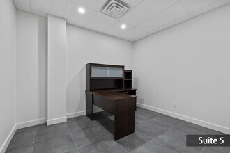 10410 Boul Gouin O, Roxboro, QC for lease Interior Photo- Image 1 of 1