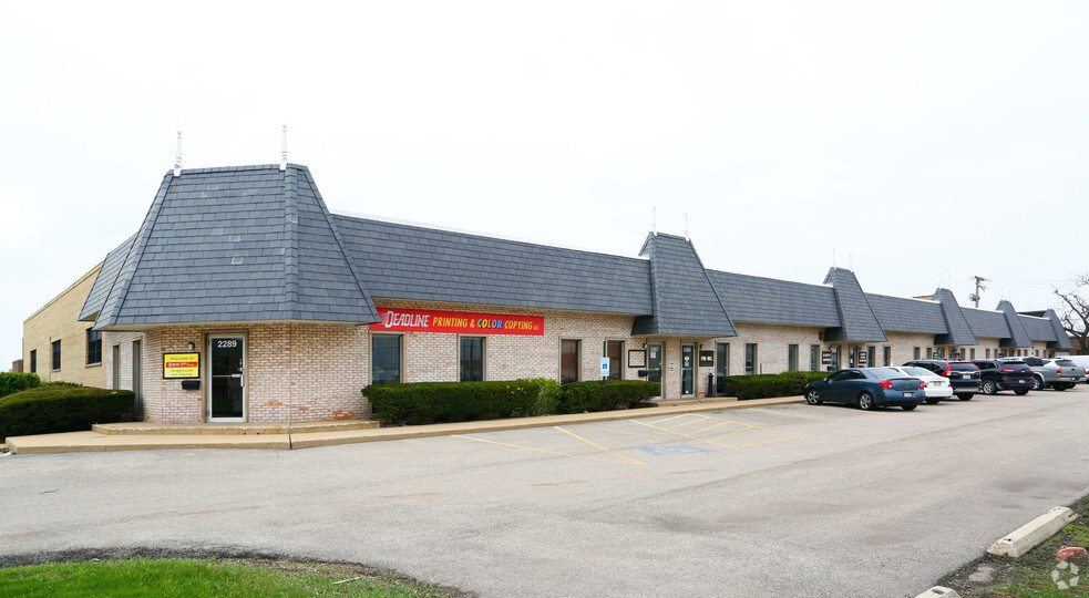 2271-2289 Devon Ave, Elk Grove Village, IL for lease - Building Photo - Image 2 of 9