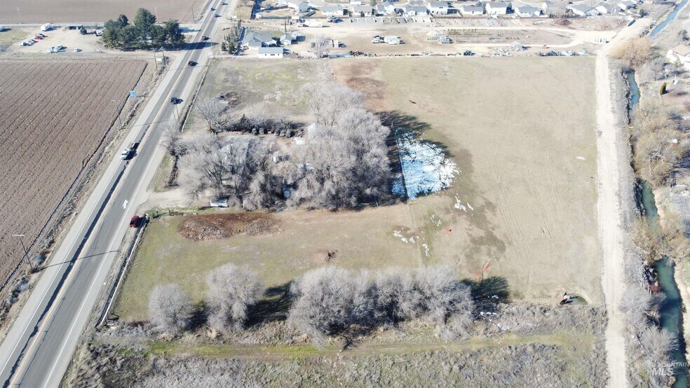 11364 Karcher Rd, Nampa, ID à vendre - Photo du bâtiment - Image 3 de 3