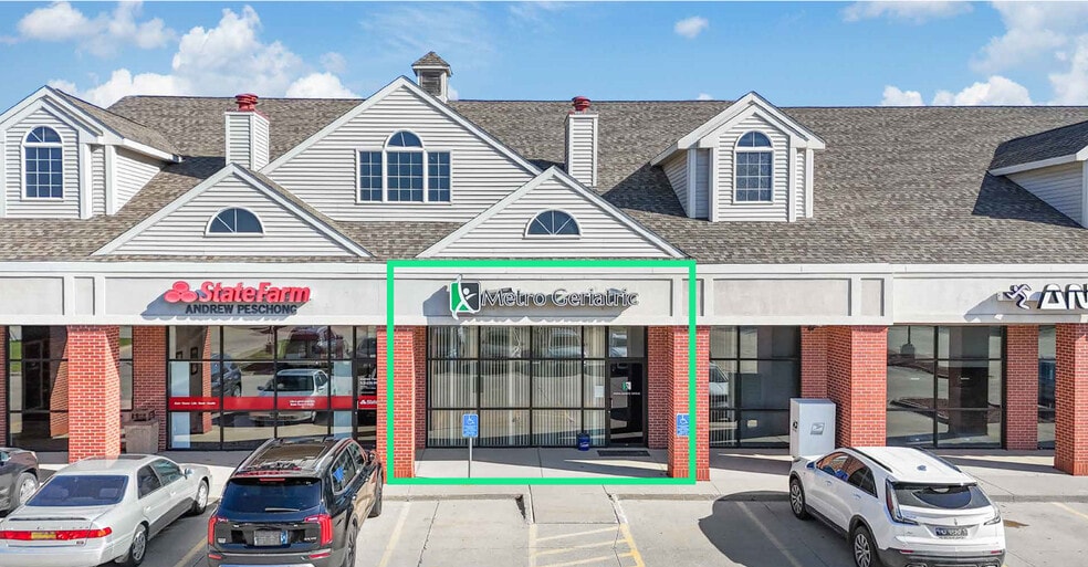 13435 University Ave, Clive, IA for lease - Building Photo - Image 2 of 9
