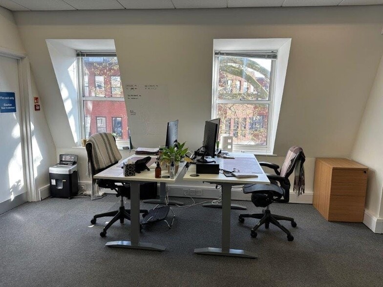 19-23 High St, Kingston Upon Thames for lease - Building Photo - Image 2 of 4