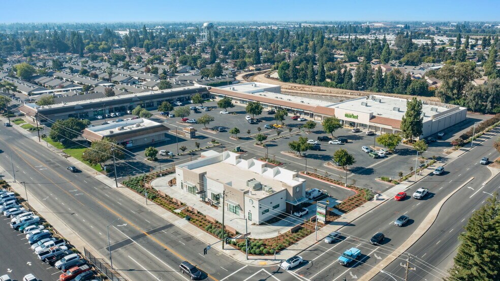 10-80 W Bullard, Clovis, CA for lease - Primary Photo - Image 1 of 14