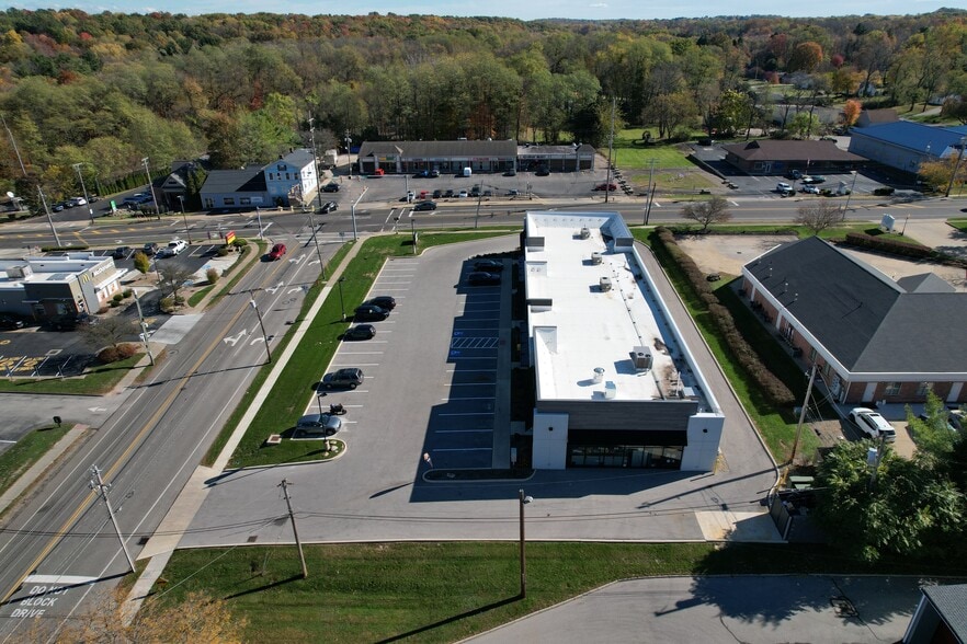 9 S Main St, Munroe Falls, OH for lease - Building Photo - Image 3 of 3