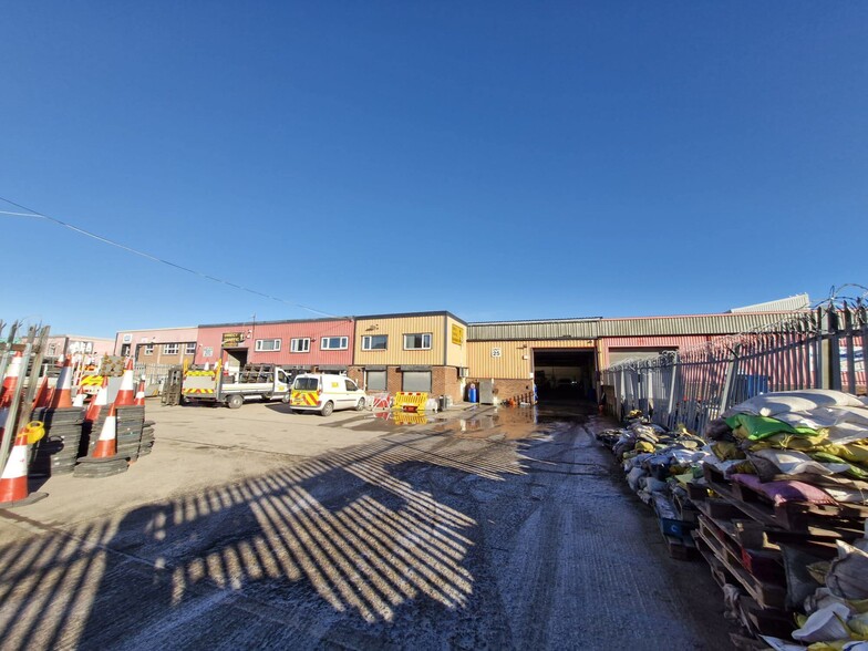 King Edward Rd, Thorne for sale - Building Photo - Image 2 of 8