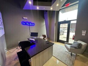 804 S Friendswood Dr, Friendswood, TX à louer Photo intérieure- Image 2 de 12