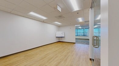 5901 Peachtree Dunwoody Rd NE, Atlanta, GA for lease Interior Photo- Image 2 of 14