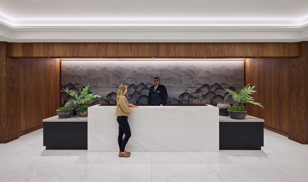 1 Meridian Crossings, Richfield, MN à louer - Photo du bâtiment - Image 2 de 11