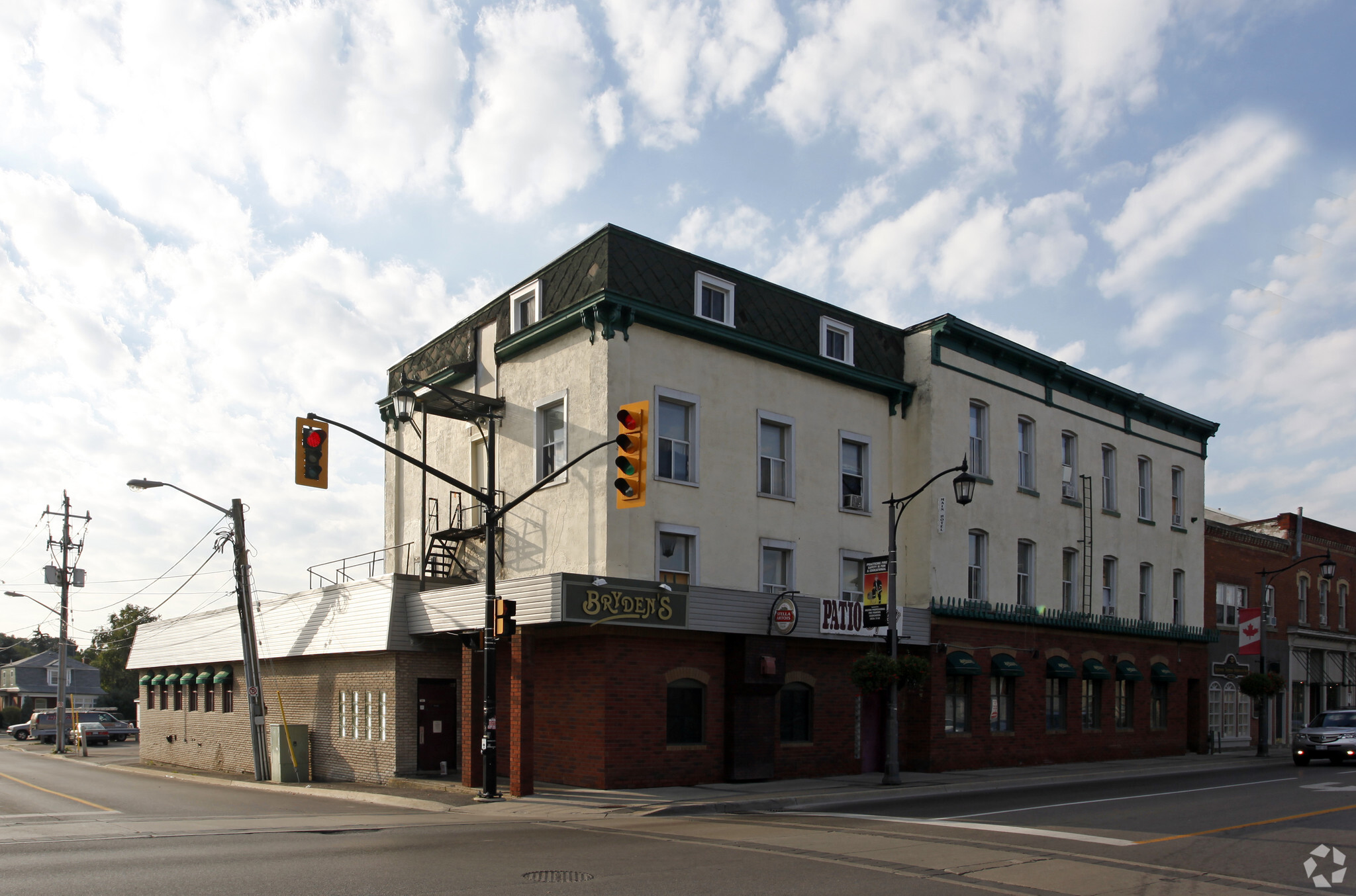 270 Main St E, Milton, ON à vendre Photo principale- Image 1 de 1