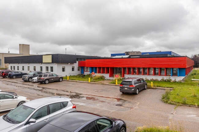 More details for 8525 Davies Rd NW, Edmonton, AB - Office for Sale