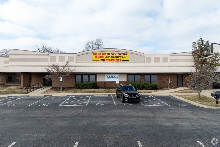 9616 Dixie Hwy, Louisville, KY à louer - Photo du bâtiment - Image 3 de 7