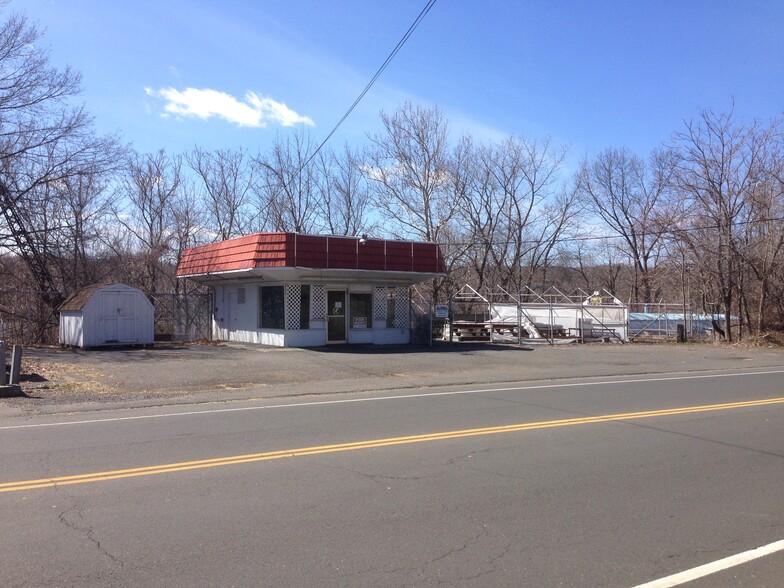 800 W Main St, New Britain, CT à vendre - Photo du bâtiment - Image 1 de 1