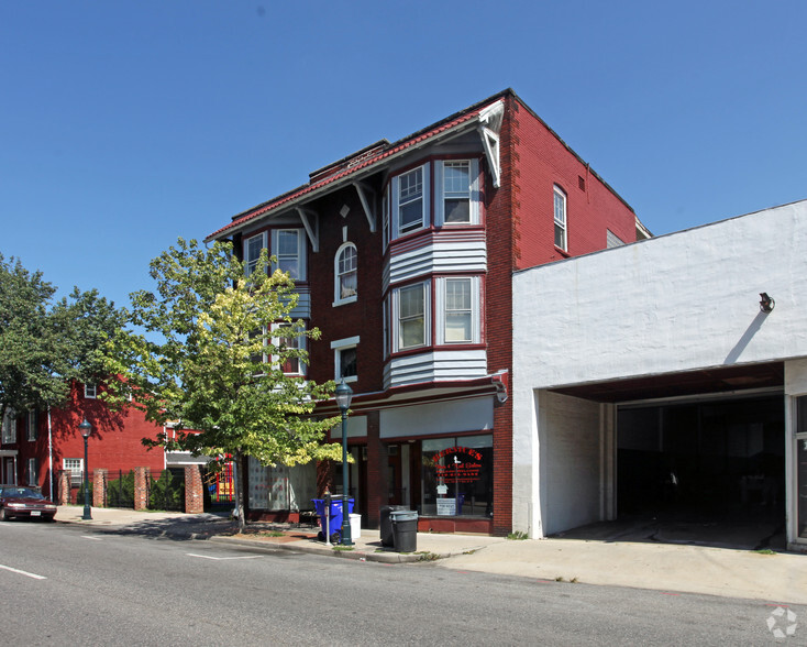 110-114 E Washington St, Hagerstown, MD for lease - Building Photo - Image 2 of 14