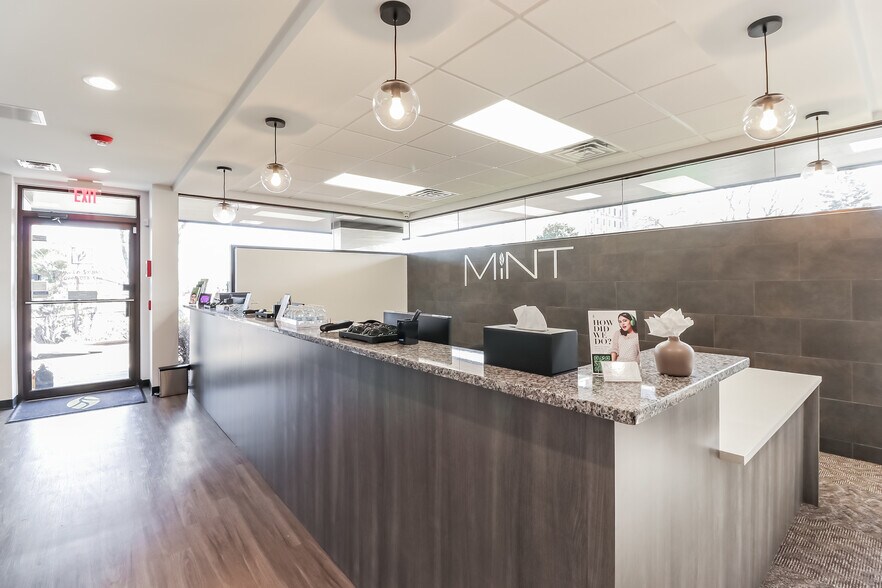 2626 Washington St, Waukegan, IL à vendre - Photo intérieure - Image 2 de 14