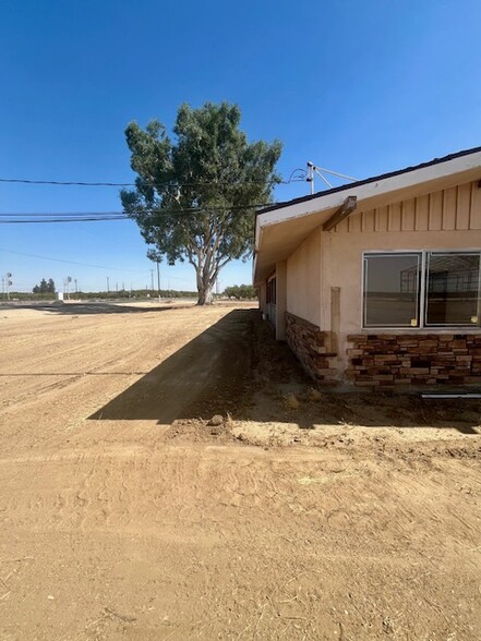 1270 E Riverside St, Shafter, CA à vendre - Photo du b timent - Image 2 de 34