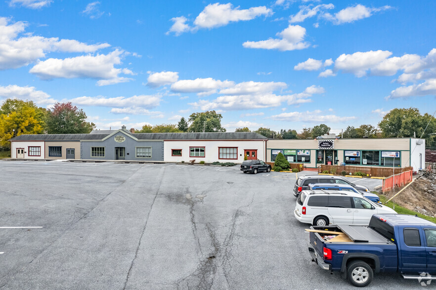 3619 Simpson Ferry Rd, Camp Hill, PA for lease - Building Photo - Image 2 of 5