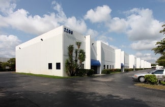 More details for 2101 NW 33rd St, Pompano Beach, FL - Industrial for Lease