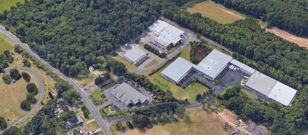 225 County Road 522, Manalapan Township, NJ for sale - Building Photo - Image 3 of 10