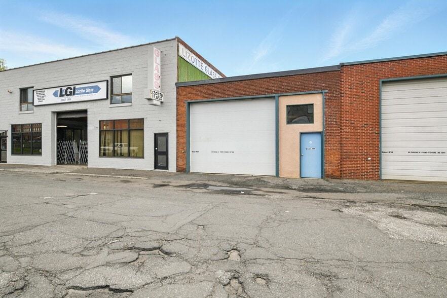 420 Race St, Holyoke, MA à louer - Photo du bâtiment - Image 3 de 18