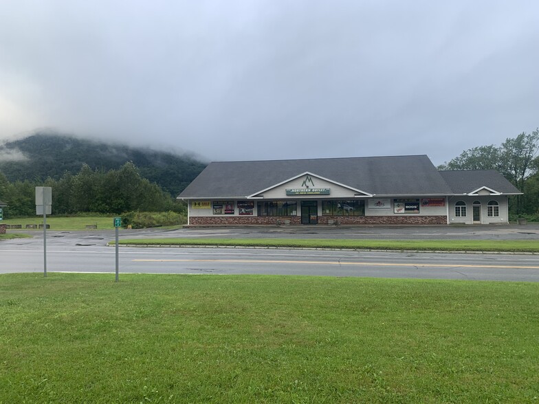 61 Main St, Colebrook, NH for sale - Building Photo - Image 1 of 1