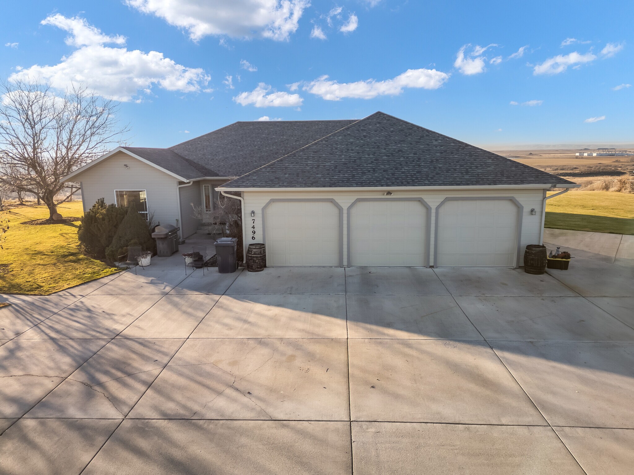 7496 Road K.7 NE, Moses Lake, WA à vendre Photo principale- Image 1 de 61