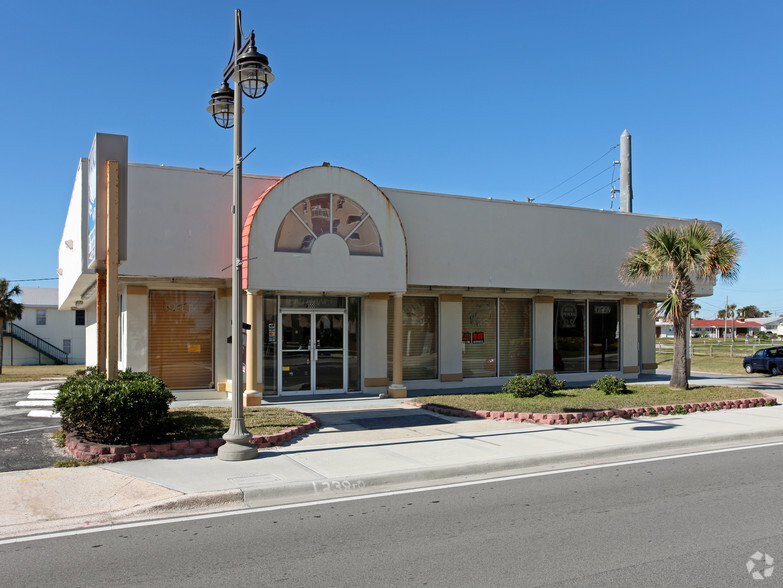 2000 S Atlantic Ave, Daytona Beach, FL à vendre - Photo du bâtiment - Image 1 de 12