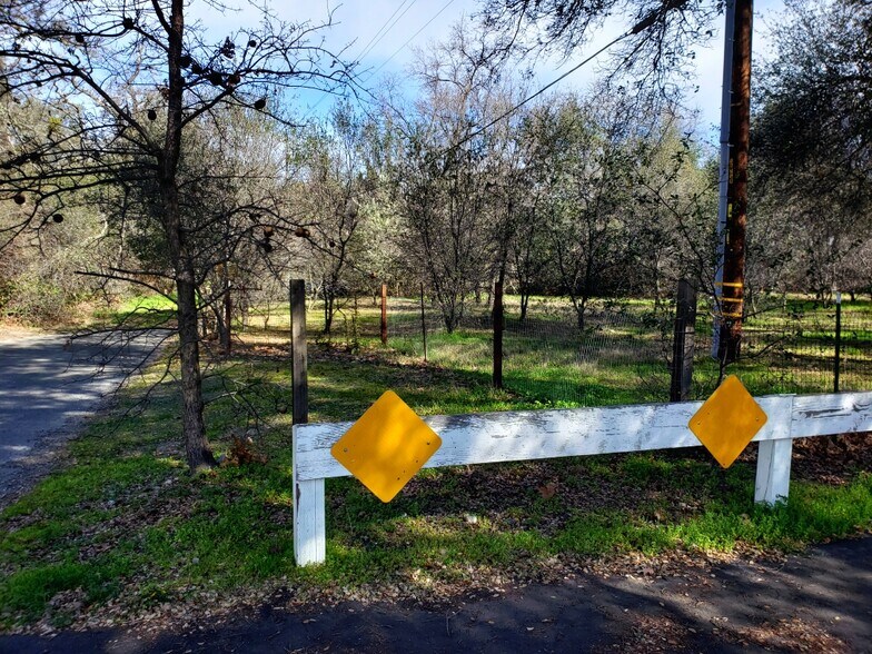 Ambassador Dr, Rocklin, CA à vendre - Photo du bâtiment - Image 2 de 16